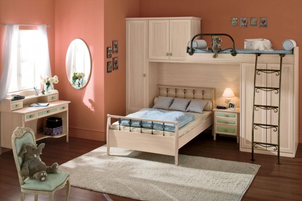 Vintage Decorating Design for Teen Girls Bedroom